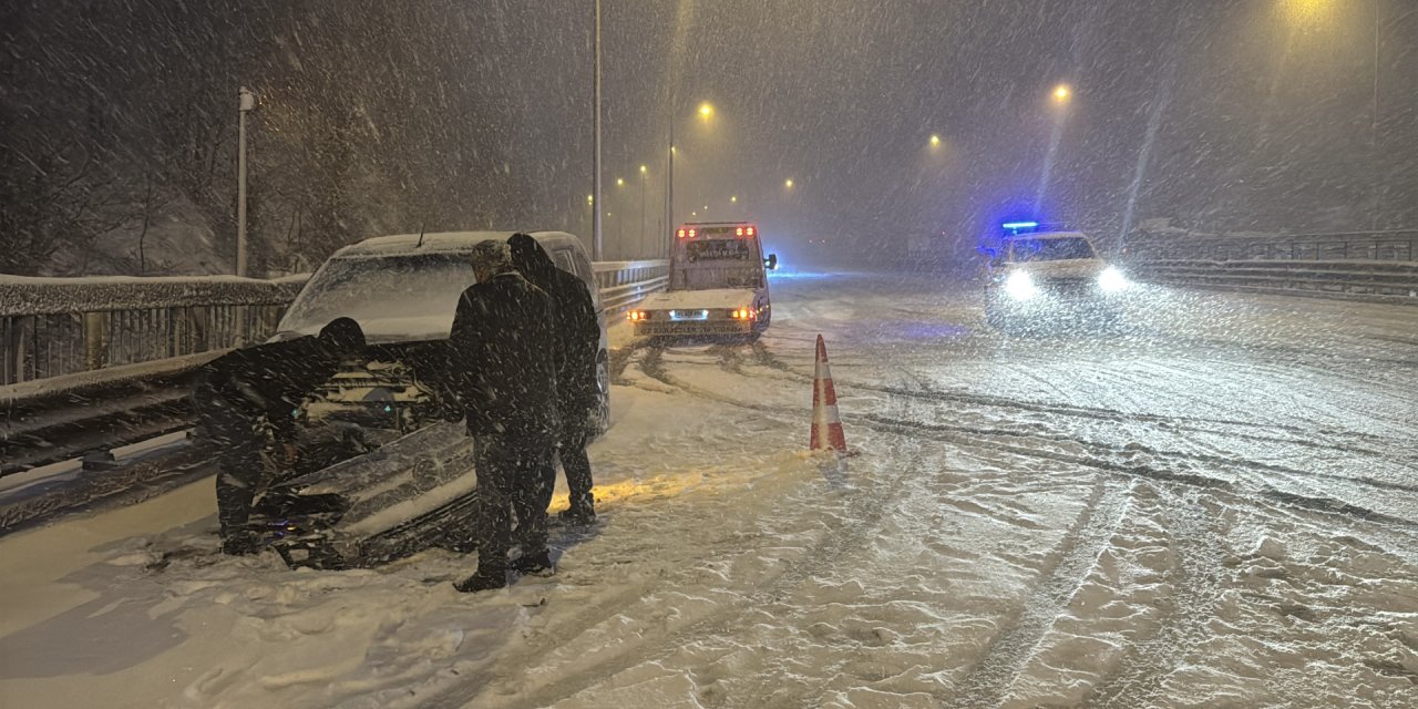 Bolu Dağı Tüneli'nde zincirleme kaza: İstanbul istikameti ulaşıma kapandı