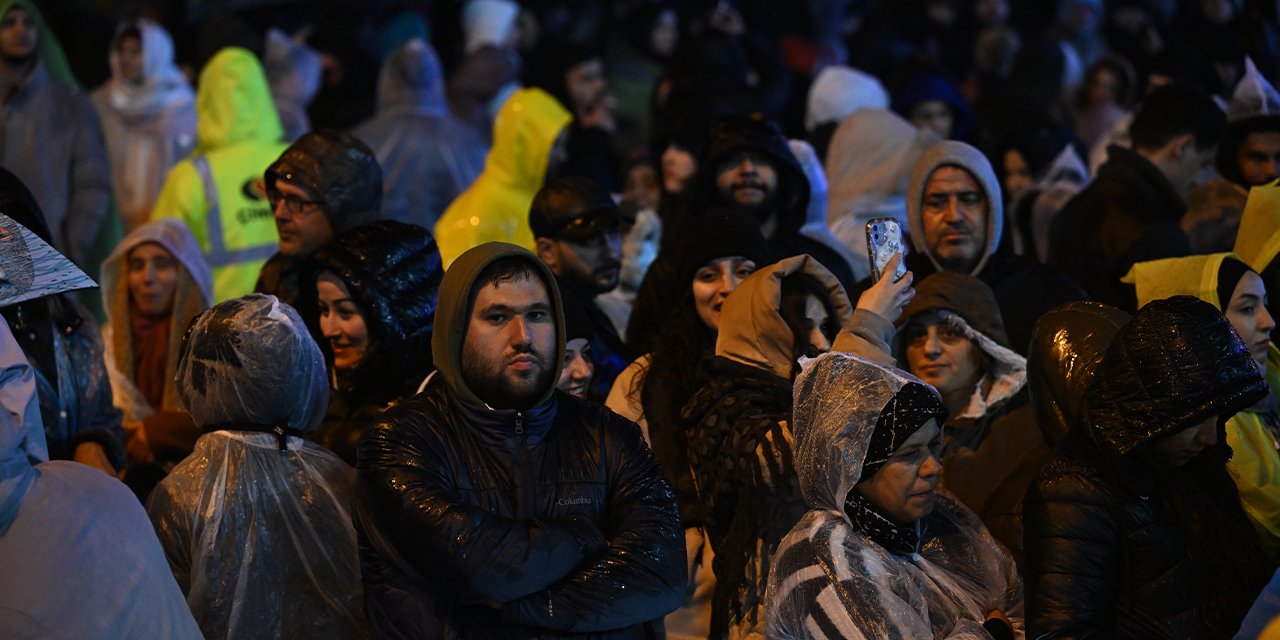 Hatay'da büyük depremin 2. yılı: Anma için sokakta toplanılıyor