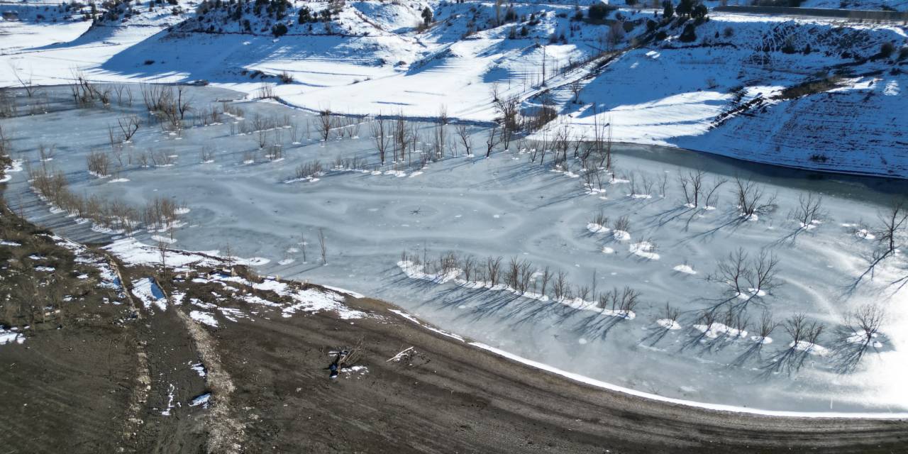 Suyun altında kalan köy tekrar ortaya çıktı