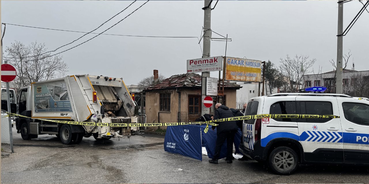 Bursa'da çöp kamyonunun çarptığı kadın öldü