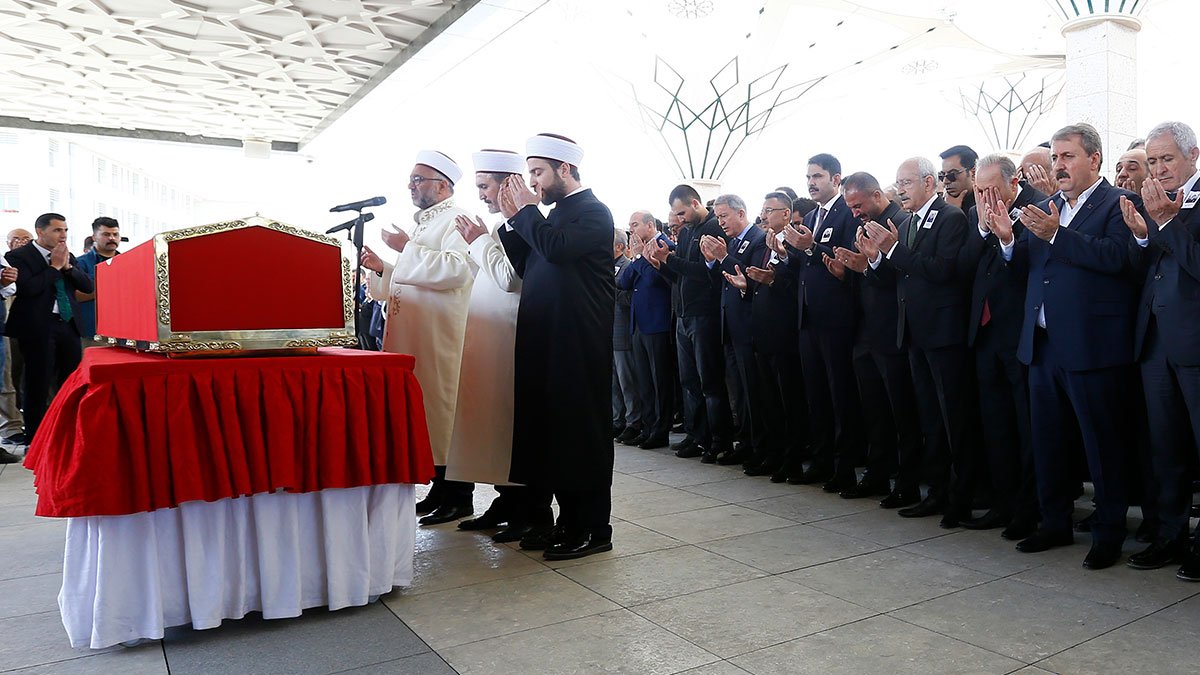 Şehit cenazesinde 34 kişiye gözaltı haberine CHP'den sert tepki