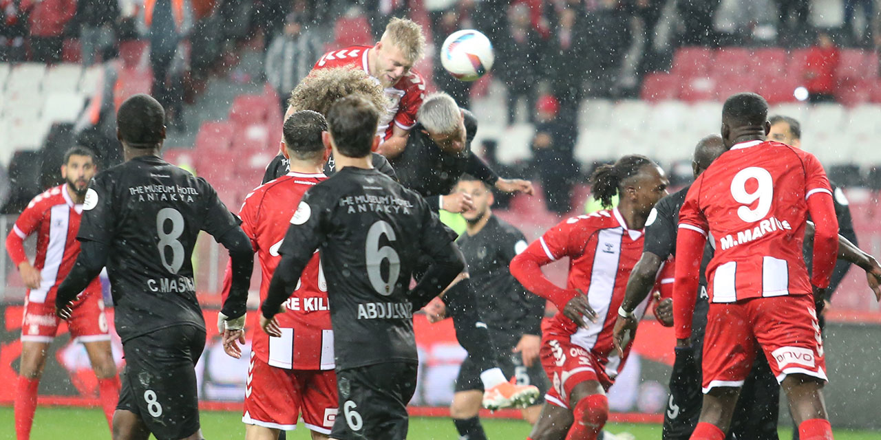 Samsunspor galibiyeti 7 dakikada aldı