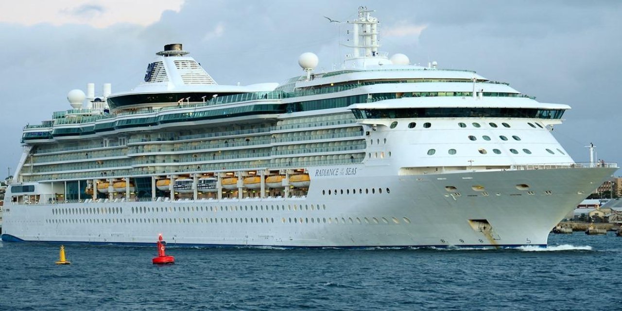 Deniz ortasında salgın: Onlarcası aynı şikayetle gitti