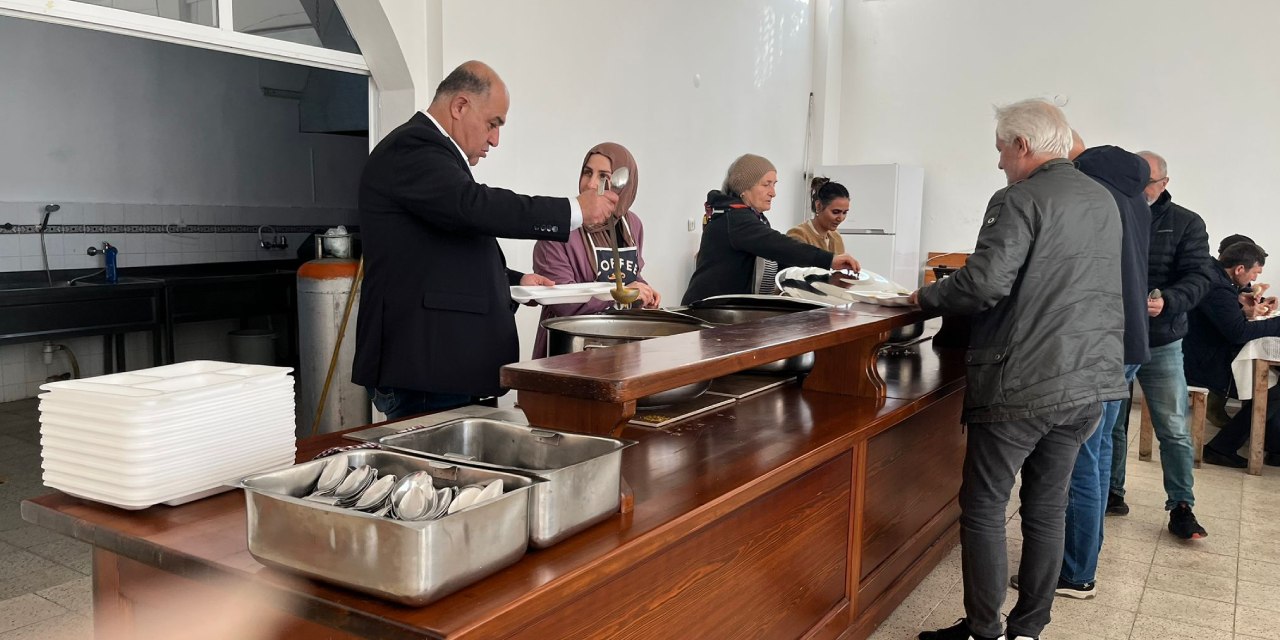 Bu köye ayak basanın karnı doyuyor