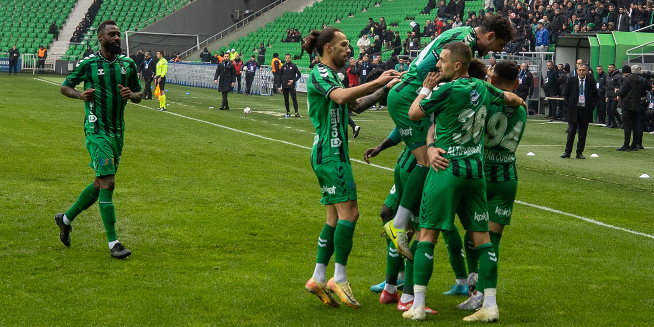 Sakaryaspor kendini kurtardı