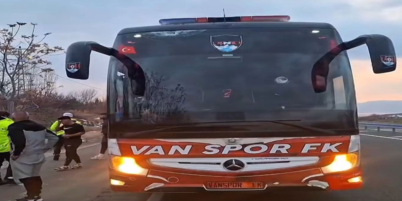 Vanspor otobüsüne saldırı