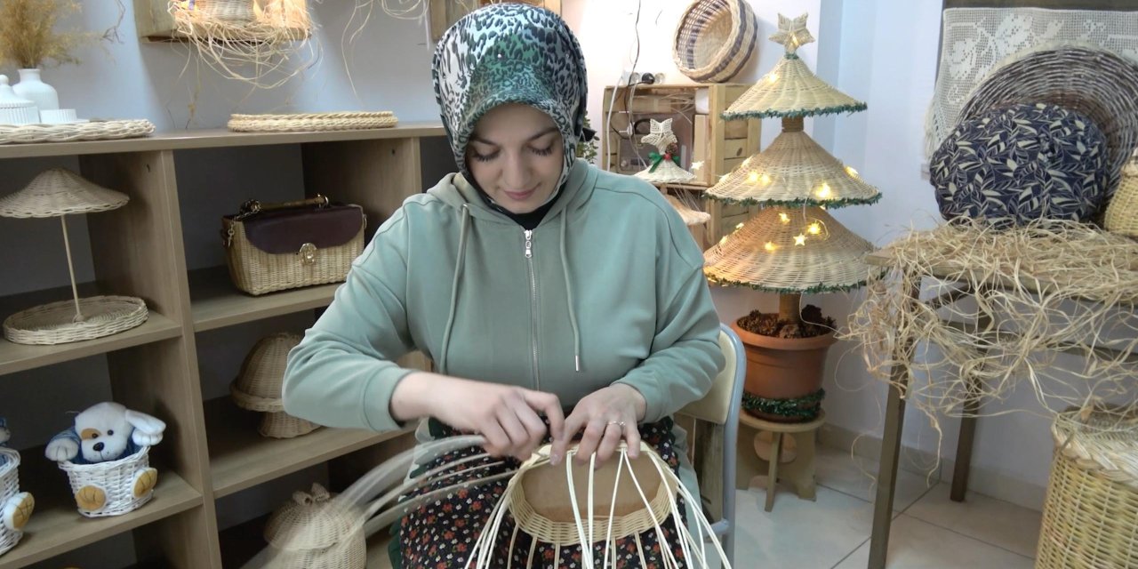 Rapatadan esinlendi: 500 kişiye sepet örmeyi öğretti