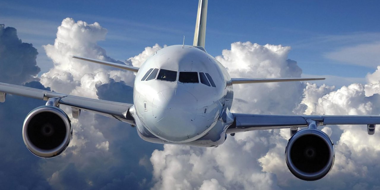 Kaptan pilot uçuş sırasında bayıldı