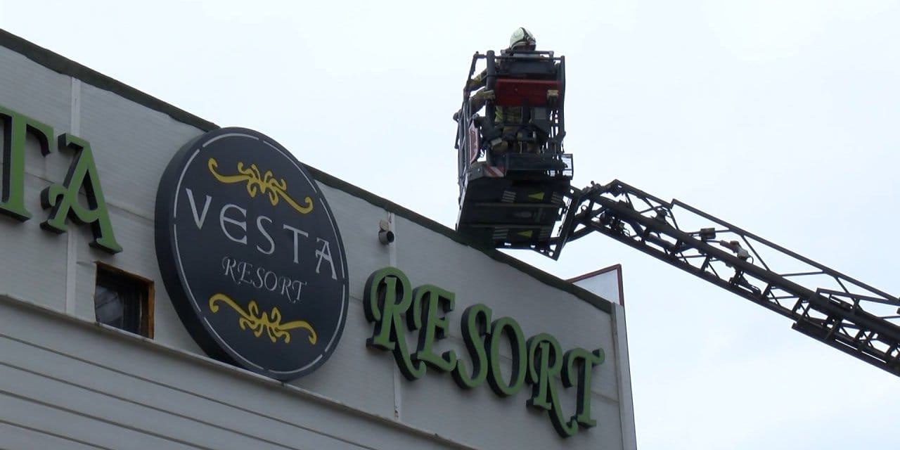 İstanbul'da otel yangını: Müşteriler tahliye edildi