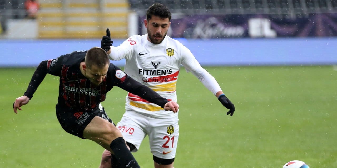 Çorum FK Yeni Malatyaspor'u 2 golle geçti