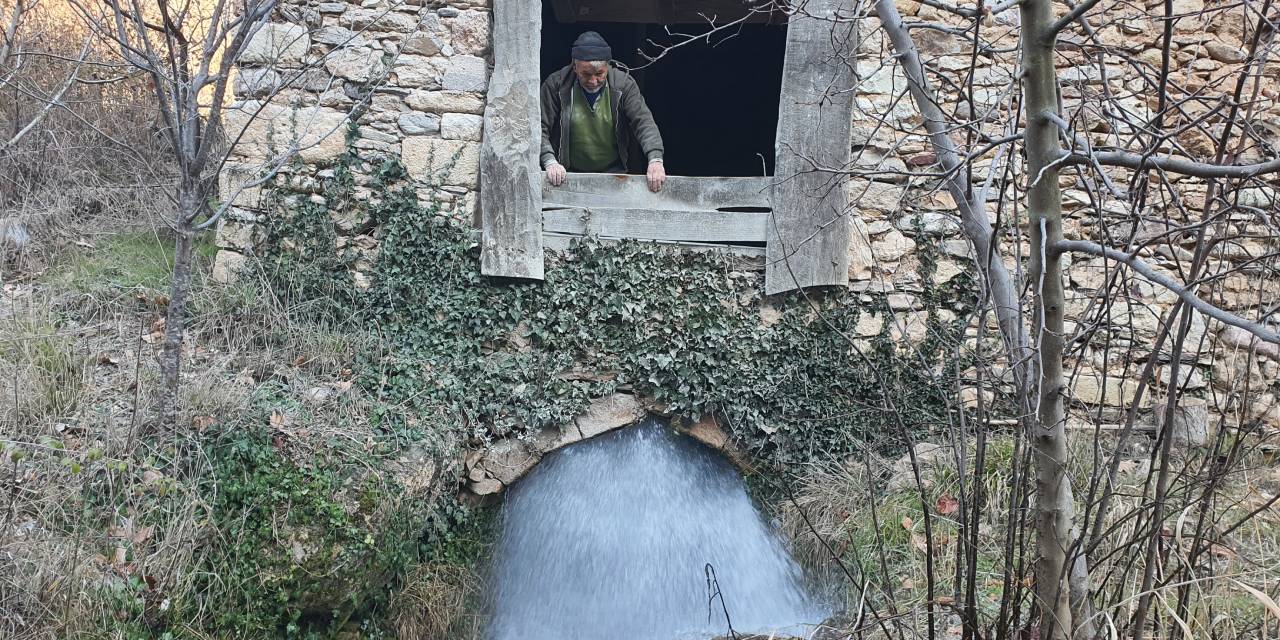 Aylardır çalışmıyordu: Sular yükselince teker dönmeye başladı