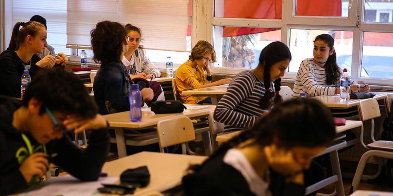 Belediye YKS'ye girecek üniversite öğrencilerine müjdeyi açıkladı