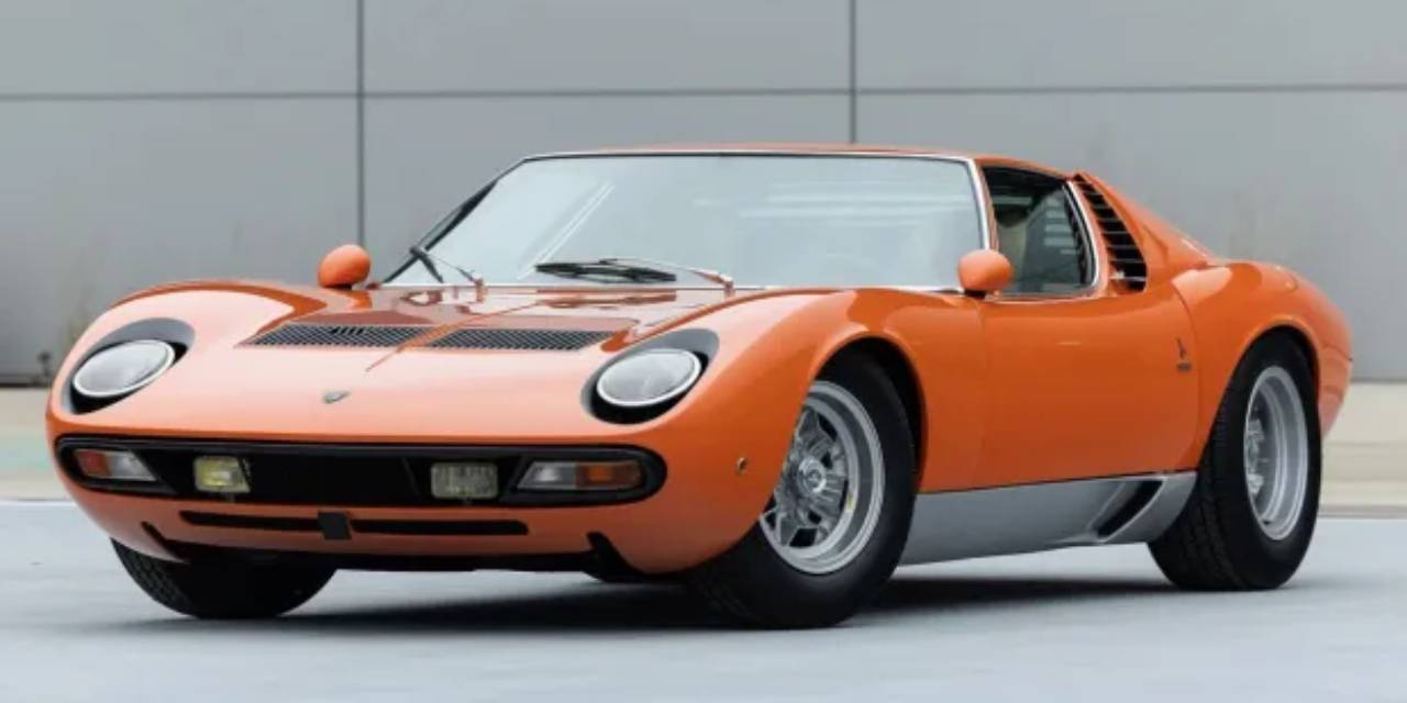 50 yıllık Lamborghini 180 milyon liraya satılıyor