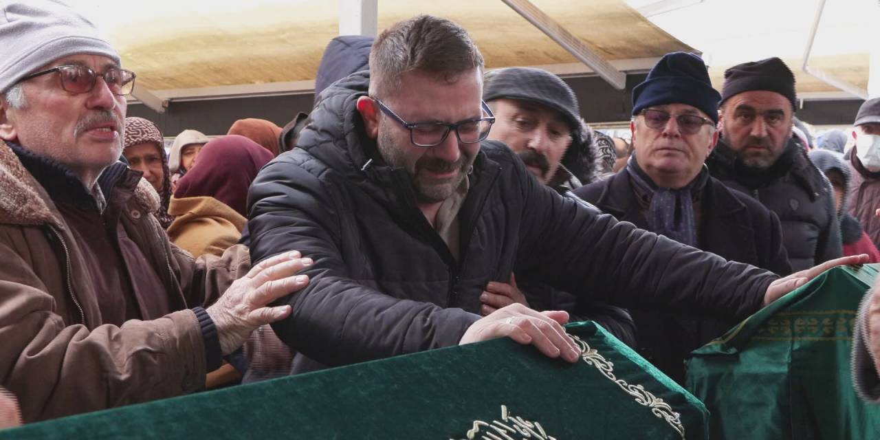 Annesinin bileklerini kestiği çocuklar toprağa verildi