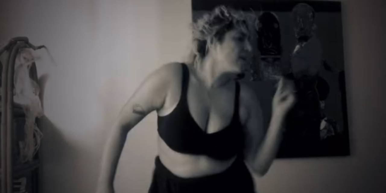 'Bu sabah kendimle sevgiliyim' diyen Kalben'in paylaşımı olay yarattı