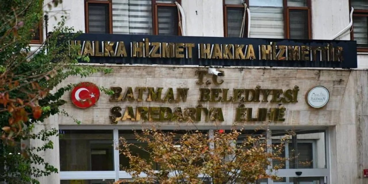 Kayyum atanan Batman Belediyesinde 112 kişi işten çıkarıldı