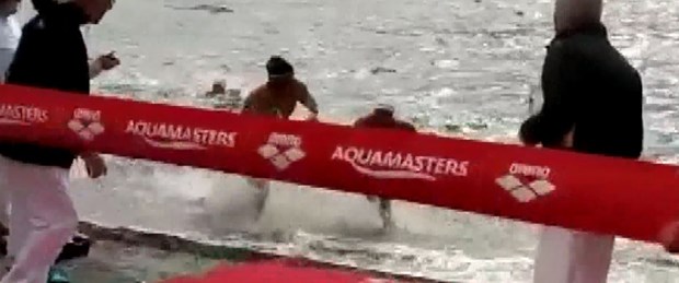 Yüzme yarışında büyük ayıp!