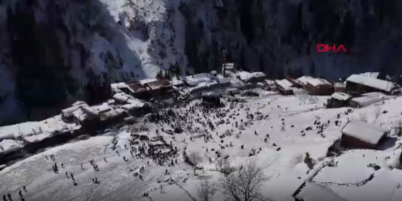 Ayder 'beyaz gelinlik' giydi