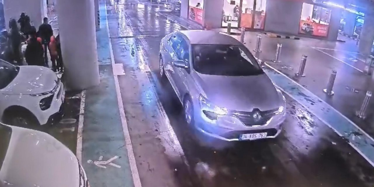 Ürdünlü çift uyuşturucu almak için İstanbul'a geldi: Satıcı Suriyeli çıktı