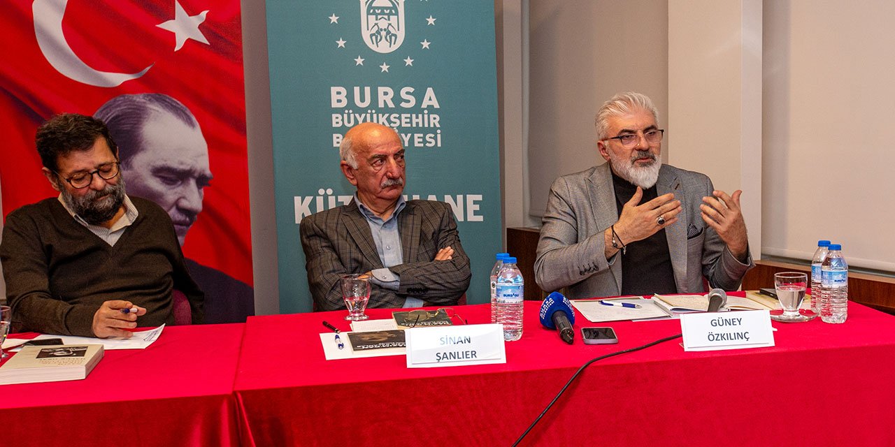 Bursa'da yazarlar Nazım Hikmet'i yazma serüvenlerini anlattı