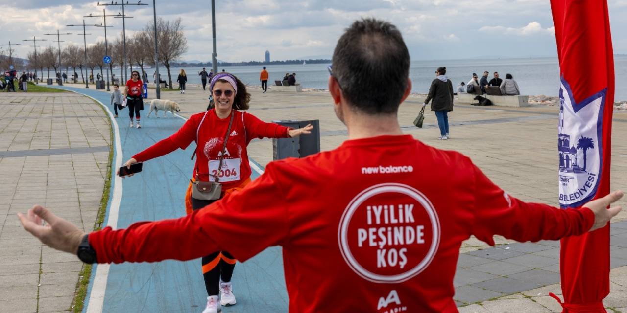 'Sevdiğine Koş' etkinliğinde çiftler birbirine koştu