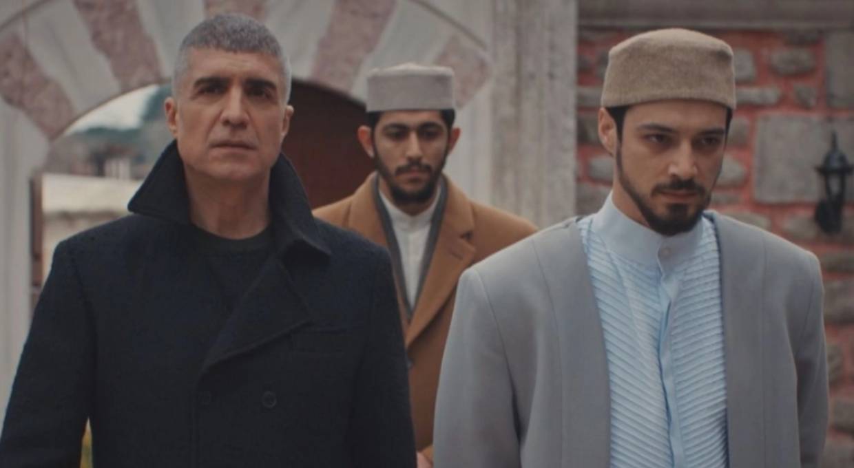 Kızıl Goncalar'a psikolog geliyor! Kadroya katıldı