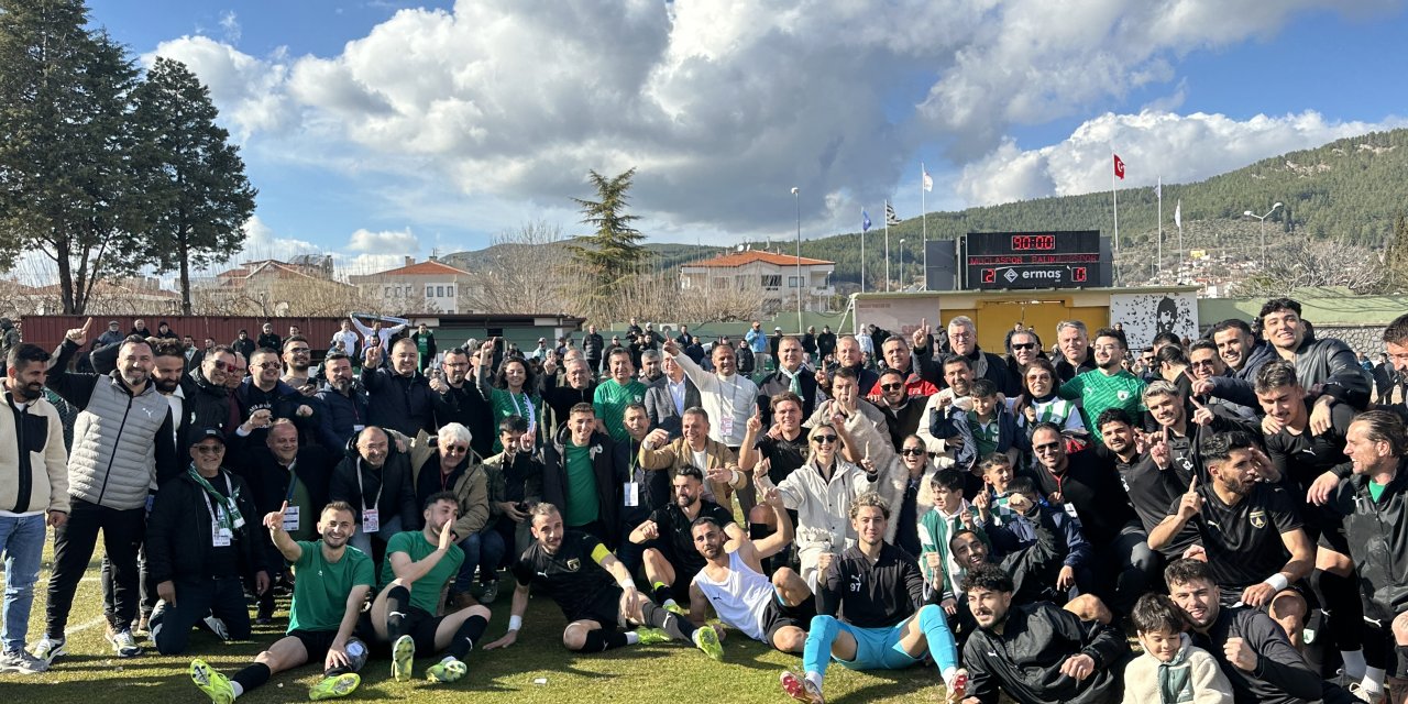 5 dakikada 3 puan aldılar: Maç bitti sahaya girdiler