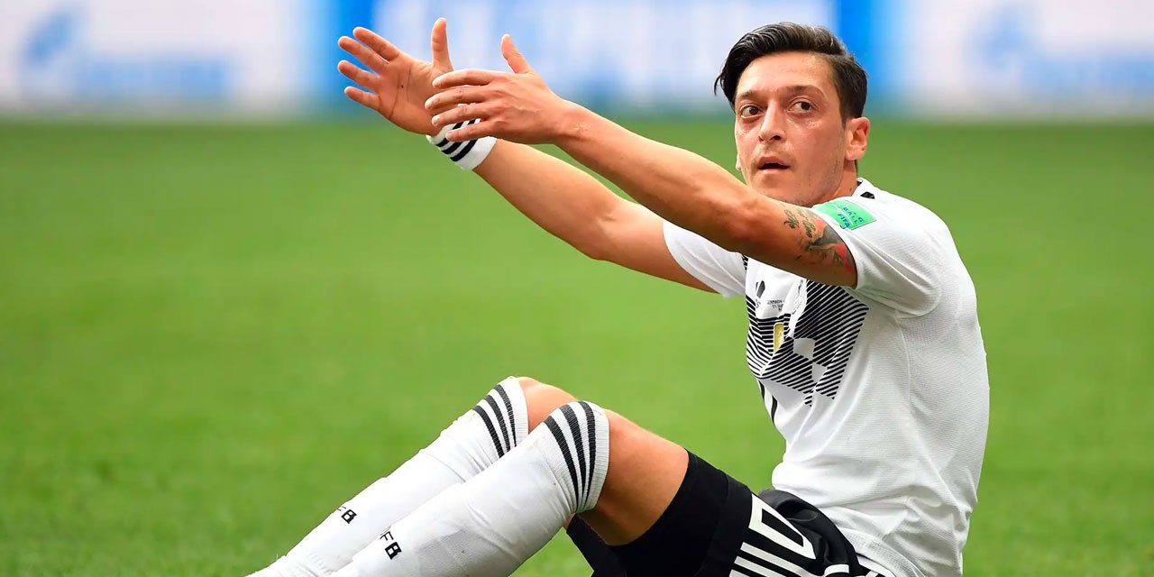 Yıllarca bu sorudan kaçmıştı: Mesut Özil sonunda yakalandı cevabı şaşırttı