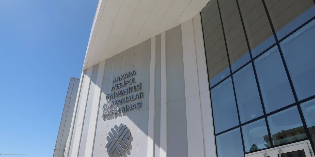 "Makam aracında uyuşturucu" iddiasına yanıt: Eski rektörü işaret ettiler