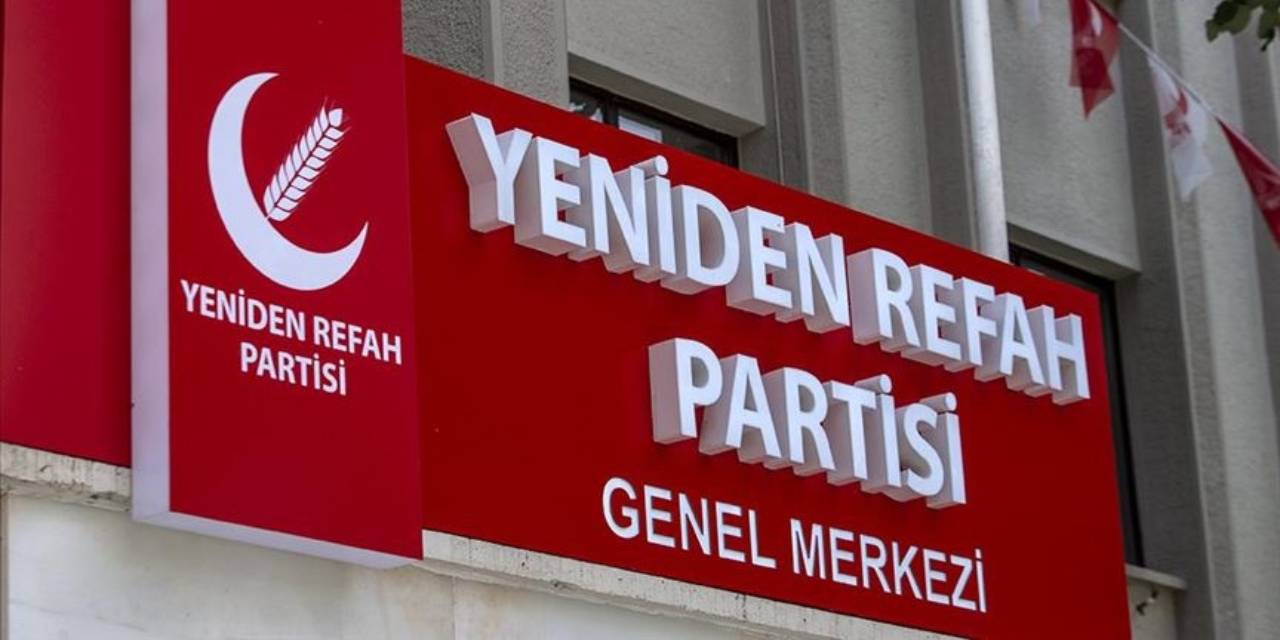Yeniden Refahlı belediye başkanı partisinden istifa etti