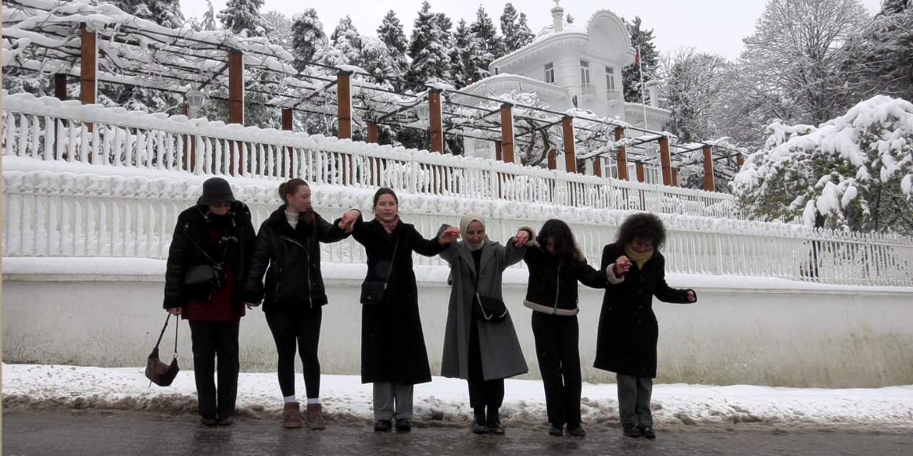 Trabzon'da kar yağdı diye bunu yaptılar: 373 köy yolu kapandı ama