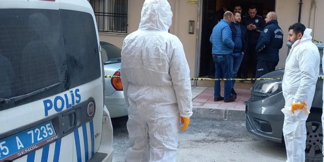 Çöp biriktirilen evde ölü bulundu