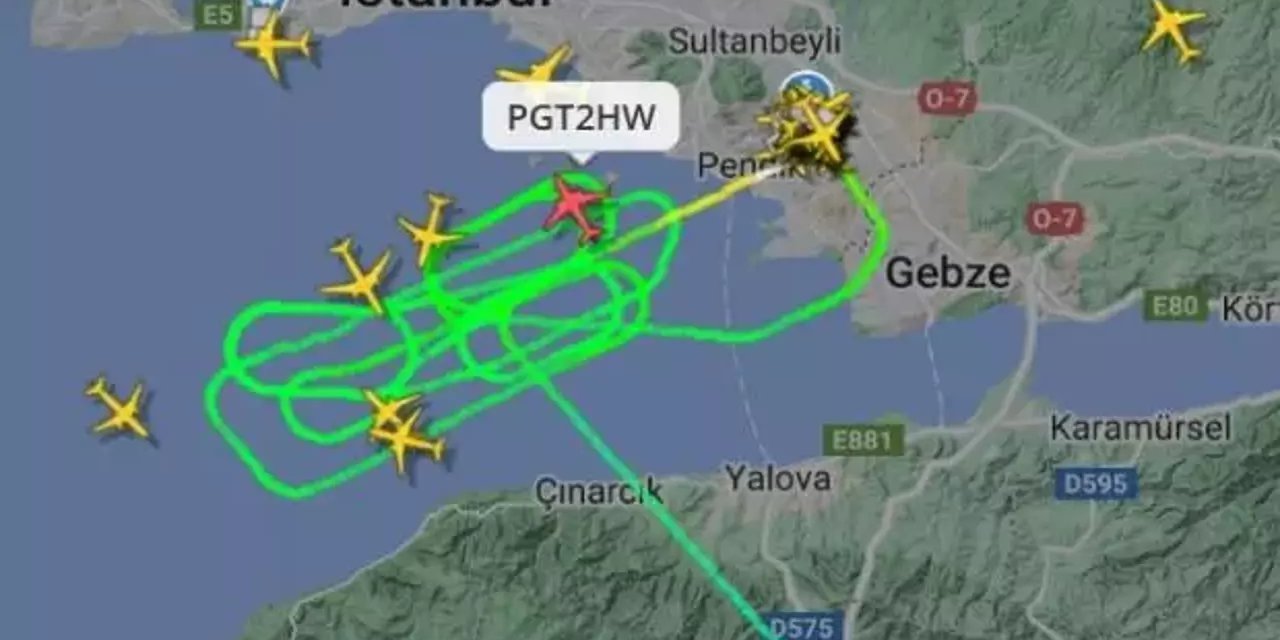 Kar trafiğinde iniş yapamayan pilot: 15 dakikalık yakıtımız kaldı