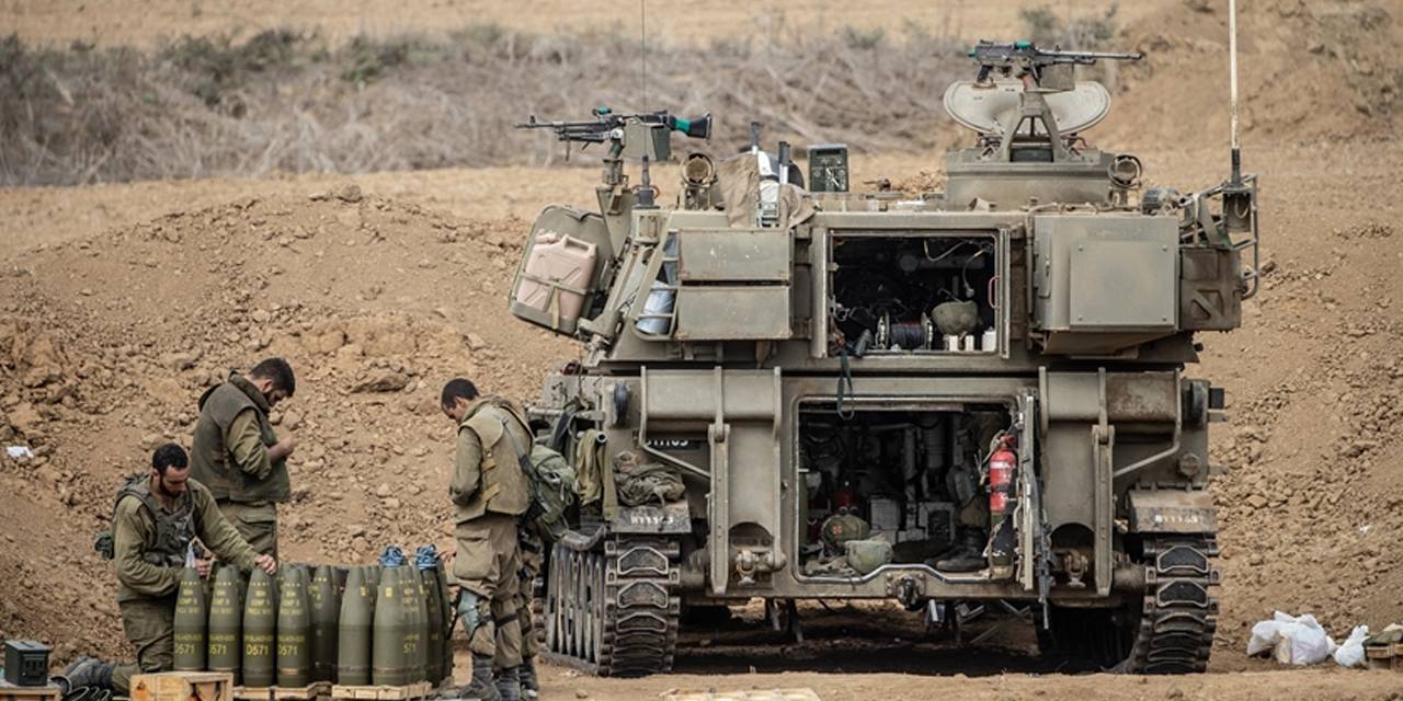 İsrail ordusu Suriye’nin Humus kentine saldırdı