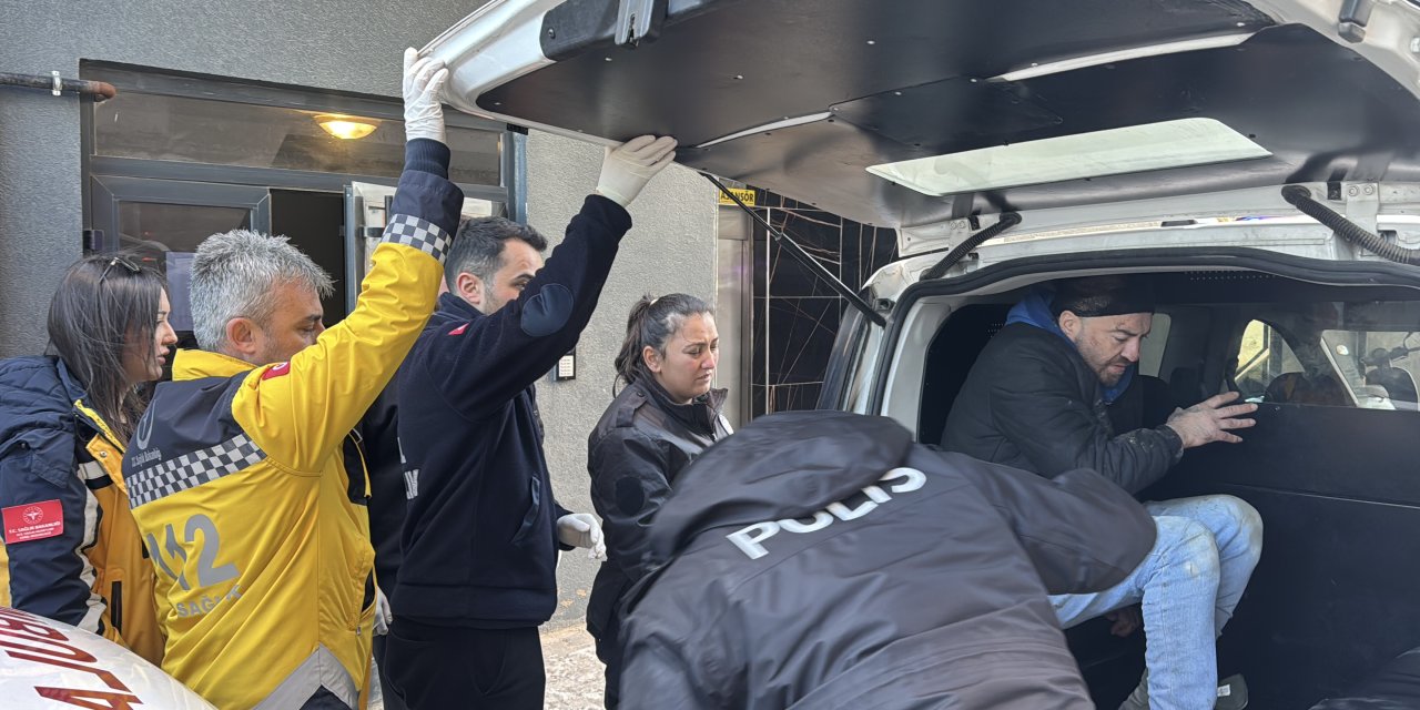 Boşanma aşamasındaki karısının evine geldi: Geldiğine pişman oldu