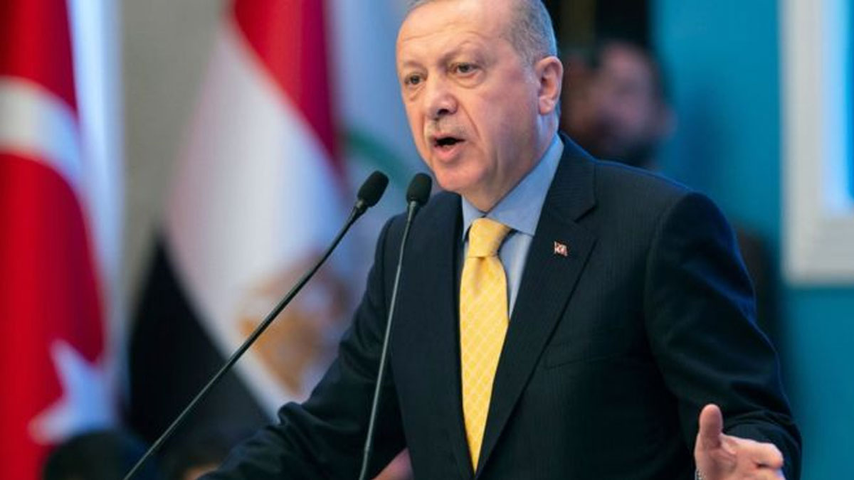 Erdoğan: Suriye'deki terör örgütlerine 10 binlerce TIR silah veriliyor