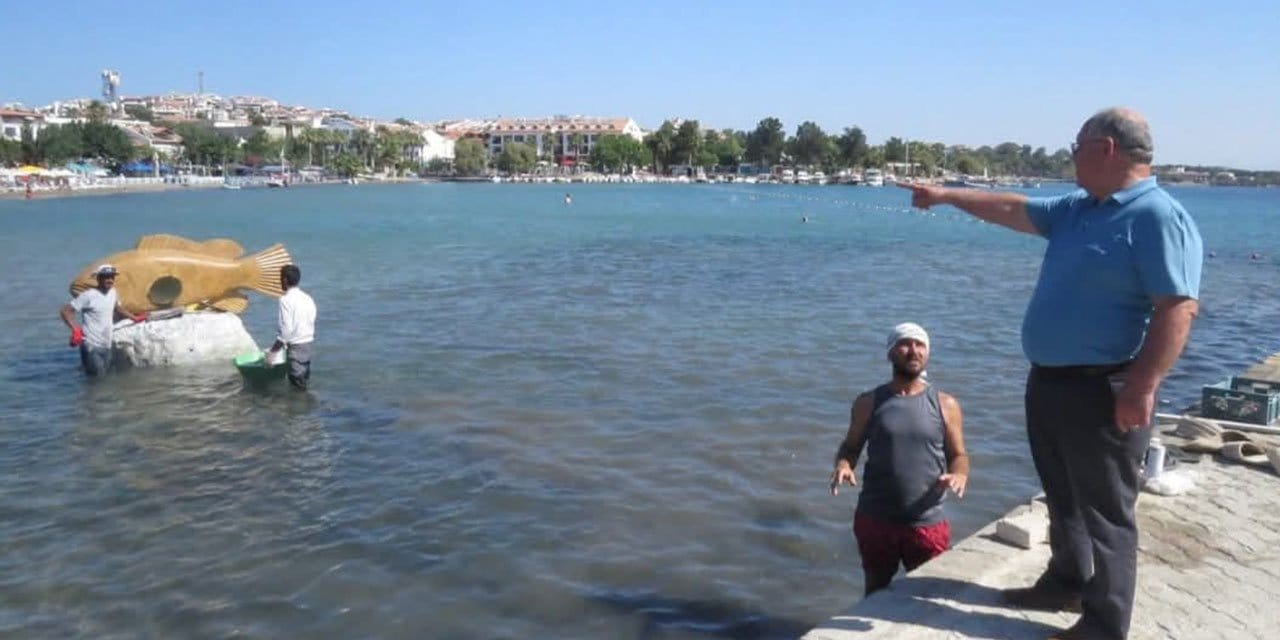 Orfoz Heykeli krizi: Bakanlık kaldırılmasını istedi, vatandaşlar tepki gösterdi