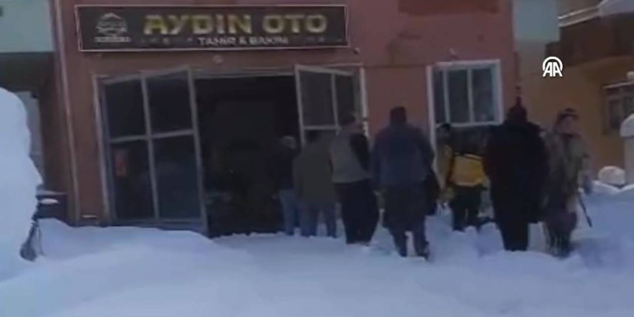 Oto tamircisi iş yerinde ölü bulundu