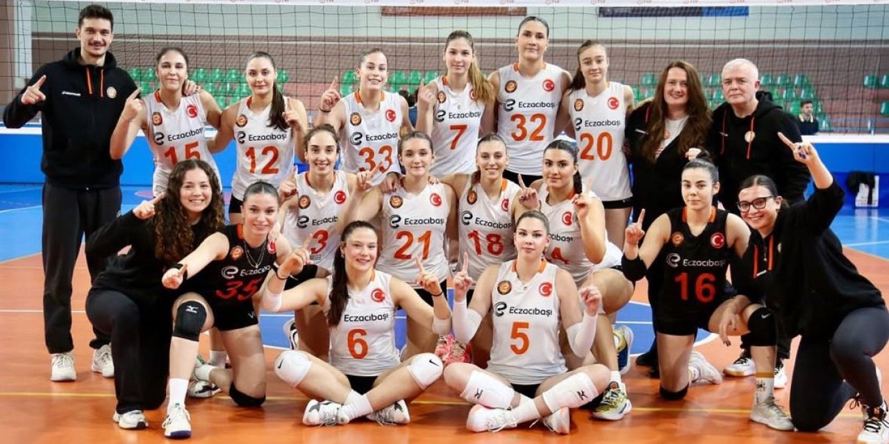 Eczacıbaşı namağlup şampiyon oldu