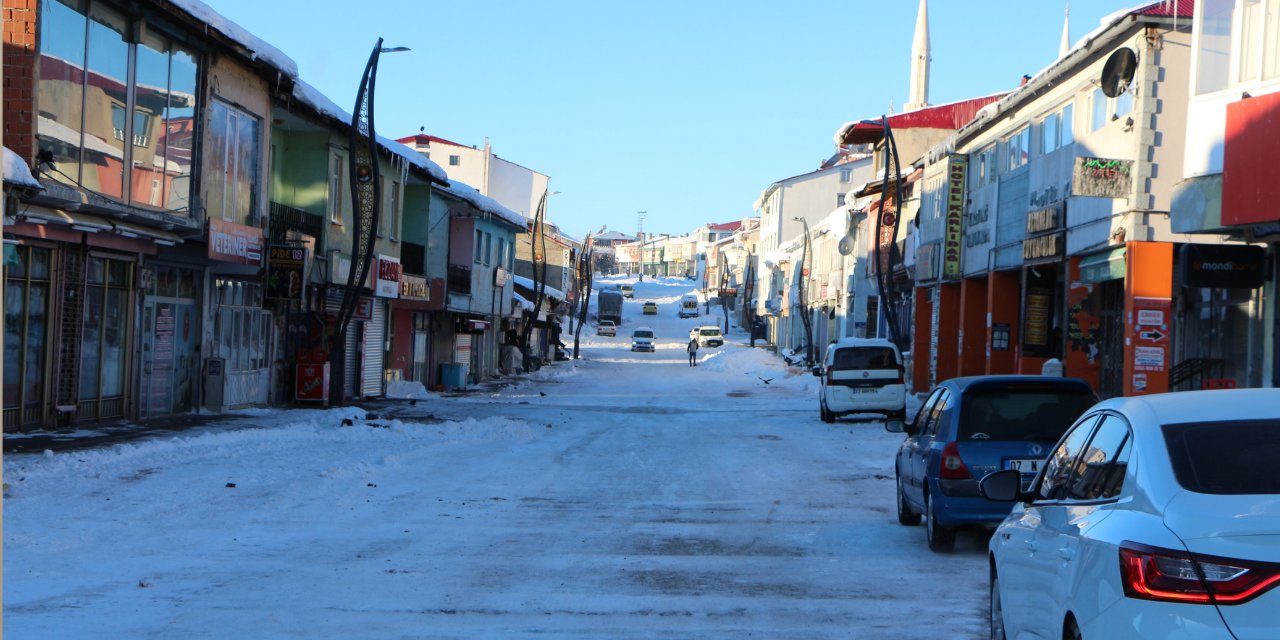 Bu ilçede sokağa çıkmak yürek ister