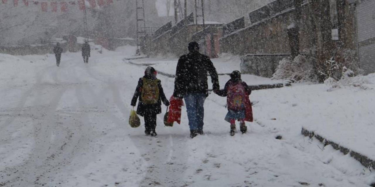 Valilik duyurdu: Ordu'da eğitime kar engeli