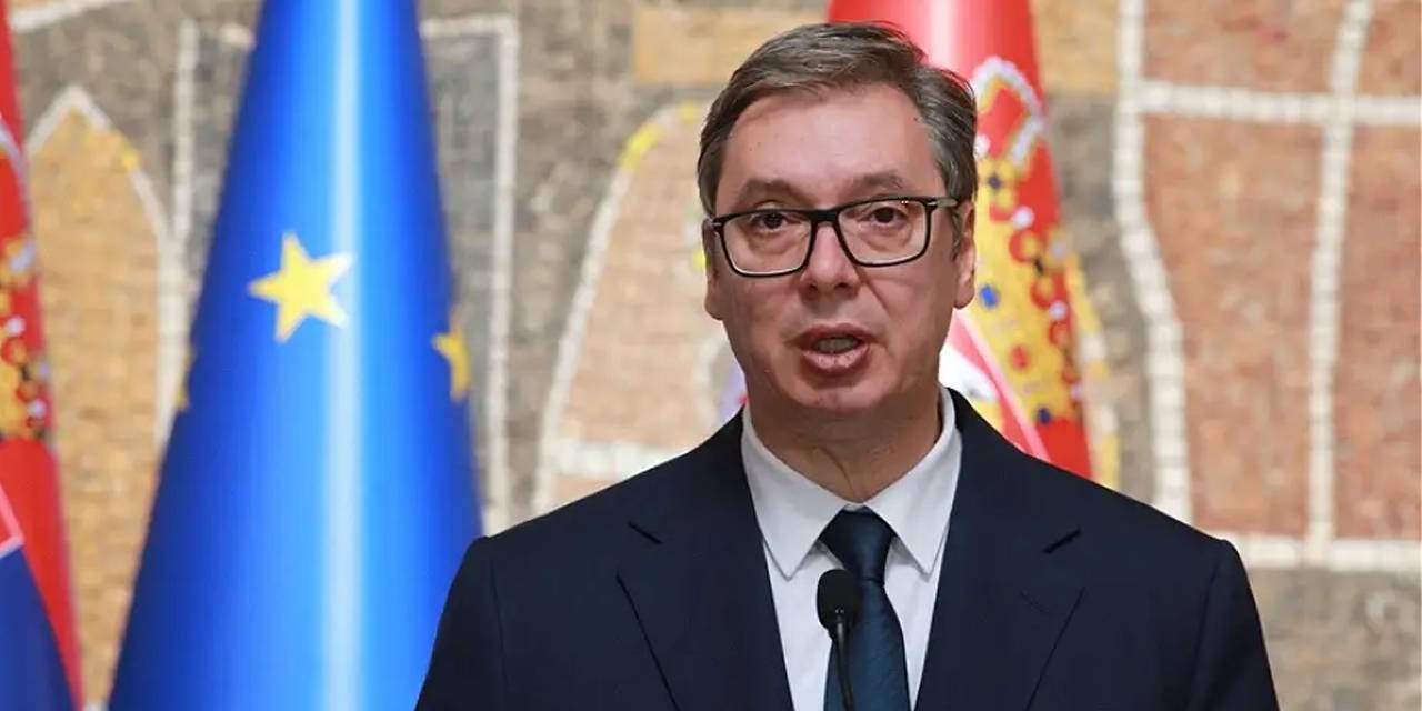 Sırp lider BM'de verdiği oy için halkından özür diledi