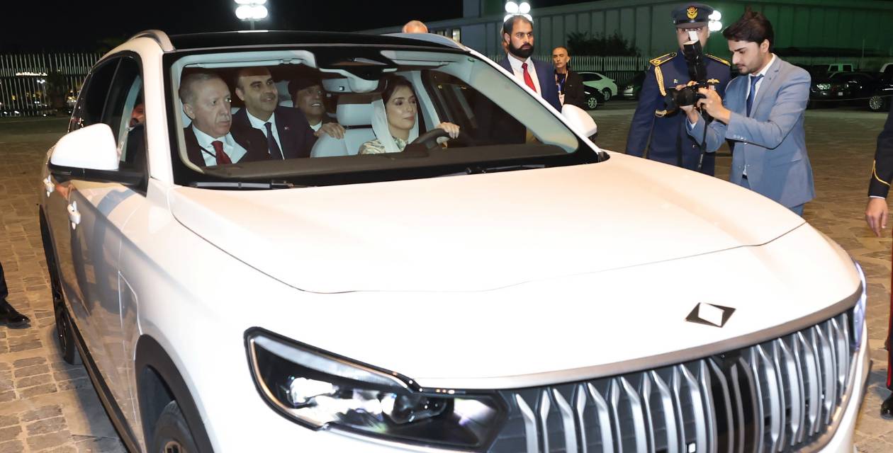 Sedan model Togg'un piyasaya çıkacağı tarihi Erdoğan açıkladı