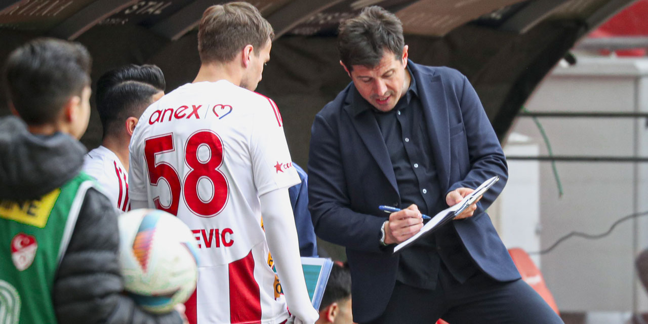 Emre Belözoğlu yenilginin sebebini açıkladı