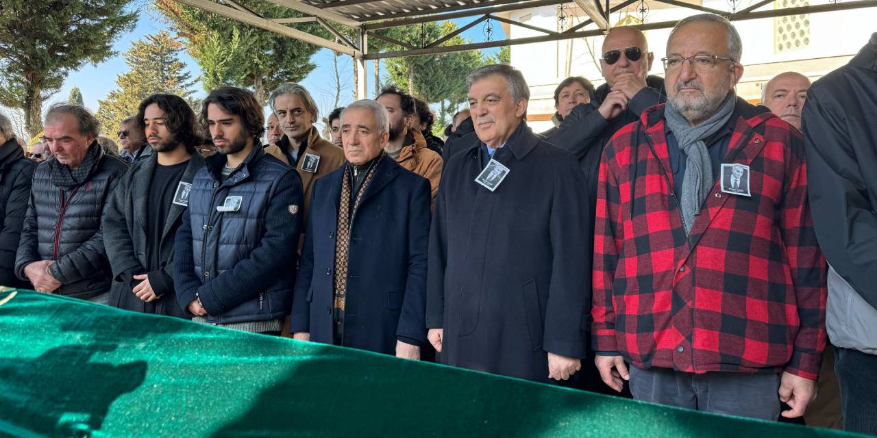 Gazeteci Ahmet Sever son yolculuğuna uğurlandı