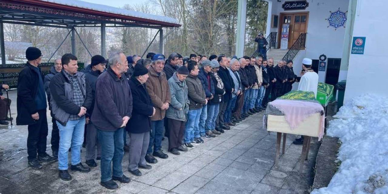 Eşinin acısına dayanamayan adam kalp krizi geçirip öldü