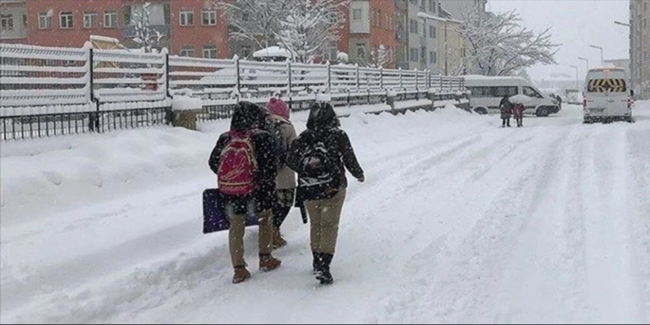 Sinop'ta 6 ilçede taşımalı eğitime kar engeli