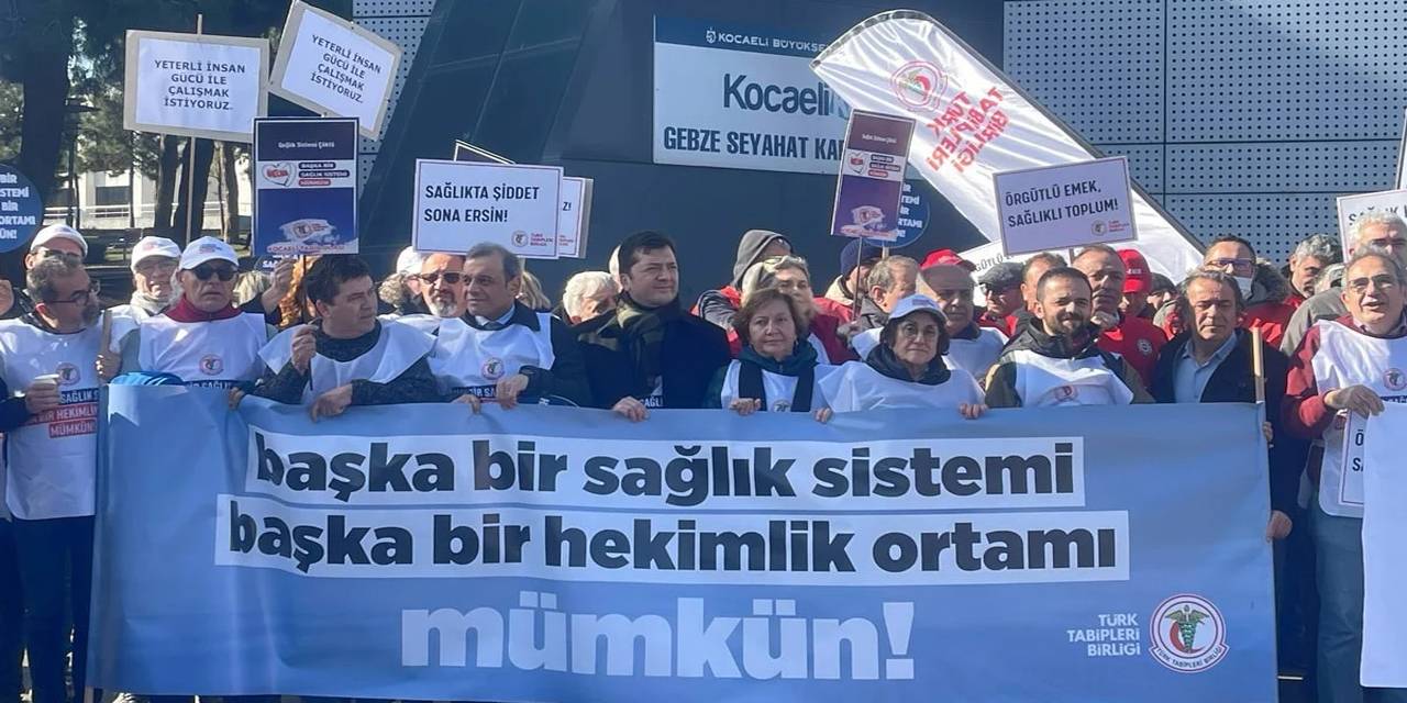 Doktorların 'Beyaz Yürüyüşü' başladı