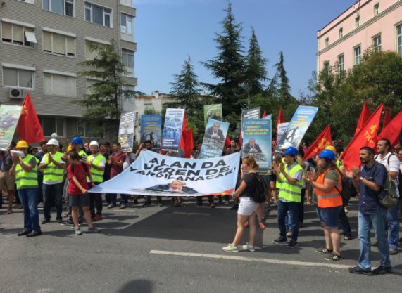 TKP'den TFF önünde Fatih Terim protestosu: Alan da veren de hesap verecek