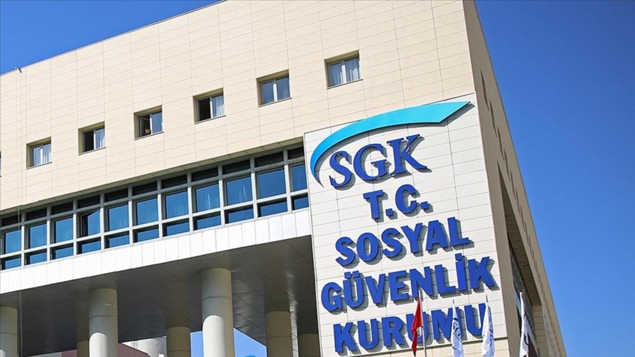 SGK'da neler oluyor? Siteye girenler şok oldu!